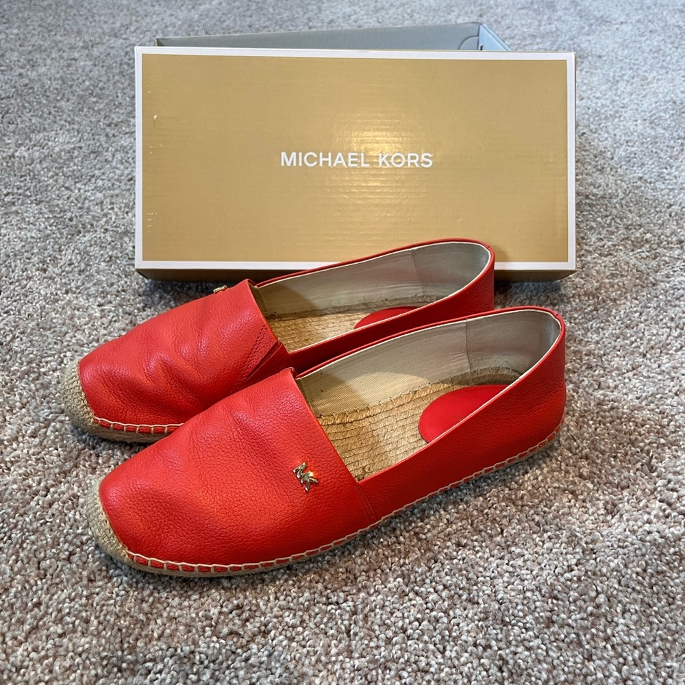 Michael Kors espradrilles in sea coral. Specific shoe is Kendrick slip on